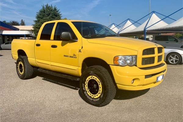 2004 DODGE RAM 2500 HEAVY DUTY QUAD CAB SPORT 5.9 TD CUMMINS