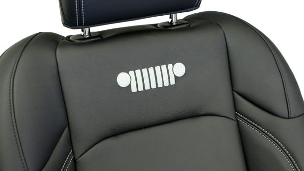 Jeep Wrangler 2024: Nuove opzioni di rivestimento e sedili lavabili per l'icona off-road, disponibili grazie a Car America - Bondesan