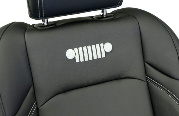 Jeep Wrangler 2024: Nuove opzioni di rivestimento e sedili lavabili per l'icona off-road, disponibili grazie a Car America - Bondesan